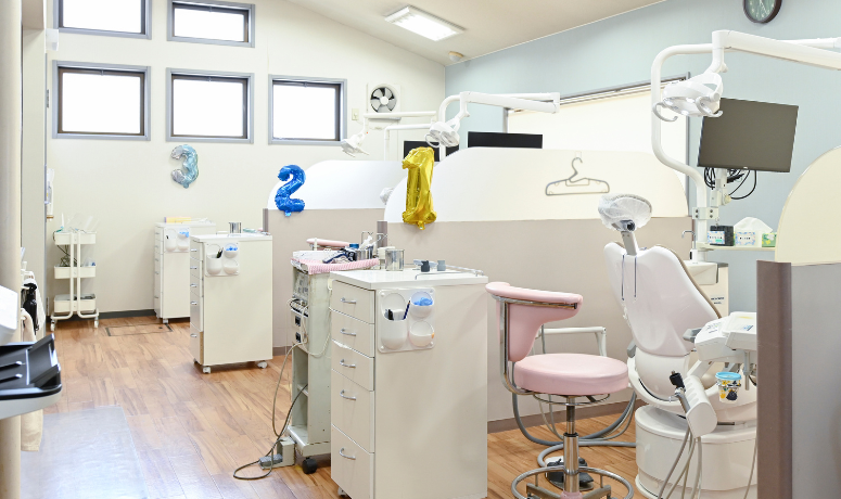診療室｜まきの歯科