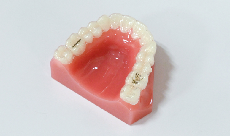 目立たない治療｜まきの歯科